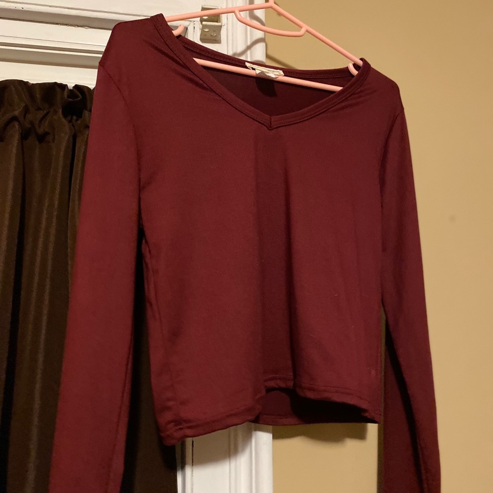 Red long sleeve crop top
